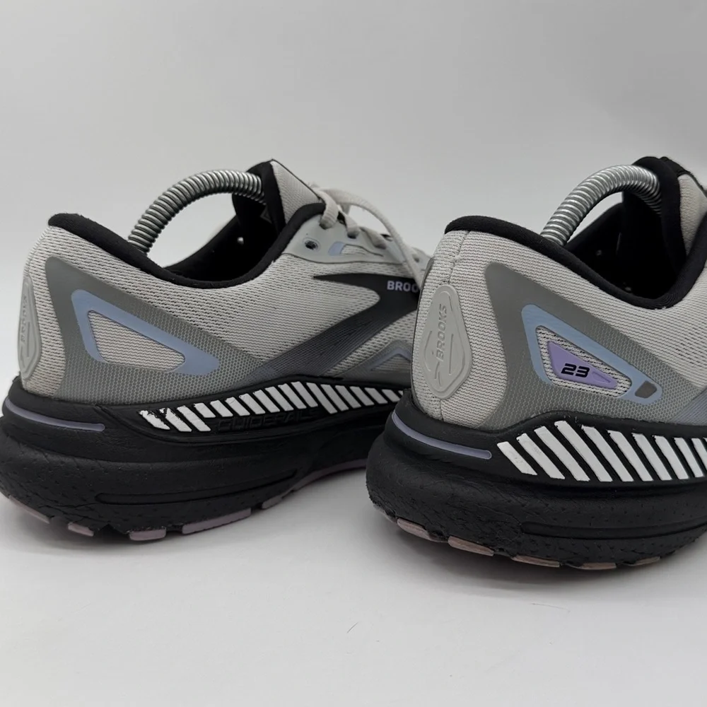 Brooks Adrenaline GTS Men’s Running Shoes in Light Gray and Black - Picture 12 of 16